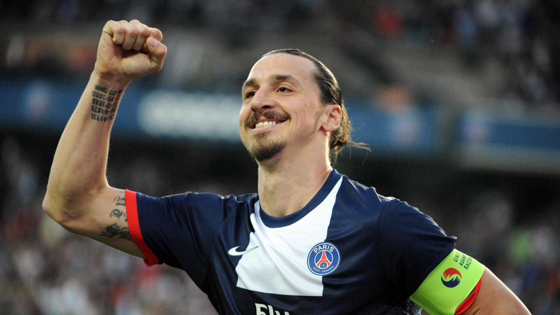 爱游戏体育官方入口-曼联在关键比赛中击败老对手，士气大增